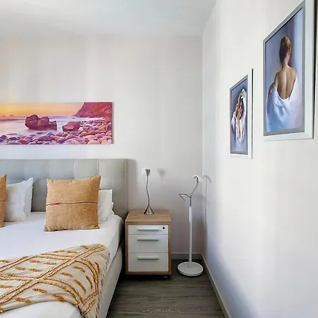 Rainbow By Lovelystay Apartament Funchal (Madeira)